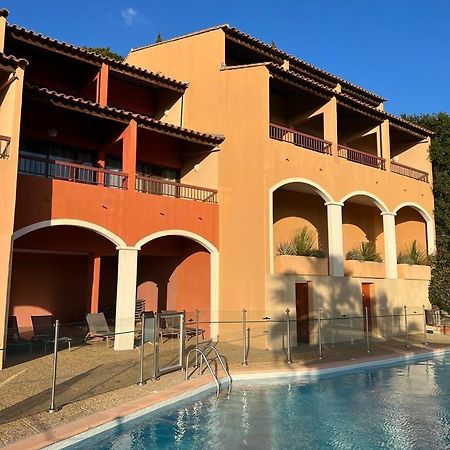 Appartement Vue Sur Mer, Piscine, Garage Prive Bormes-les-Mimosas Bagian luar foto