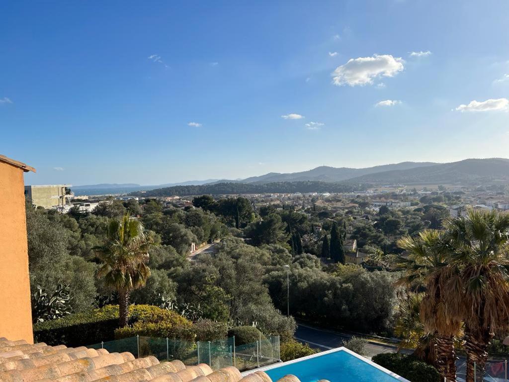 Appartement Vue Sur Mer, Piscine, Garage Prive Bormes-les-Mimosas Bagian luar foto